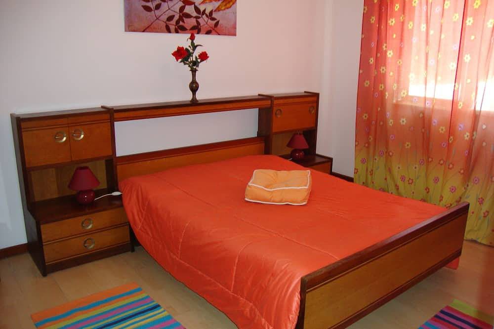 Apartamento entero, Apartamento Aracelli T2 con terraza y balcón. in Ermesinde, Distrito de Porto