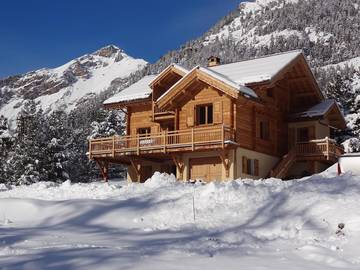 Gîte pour 3 personnes, avec jardin dans Queyras
