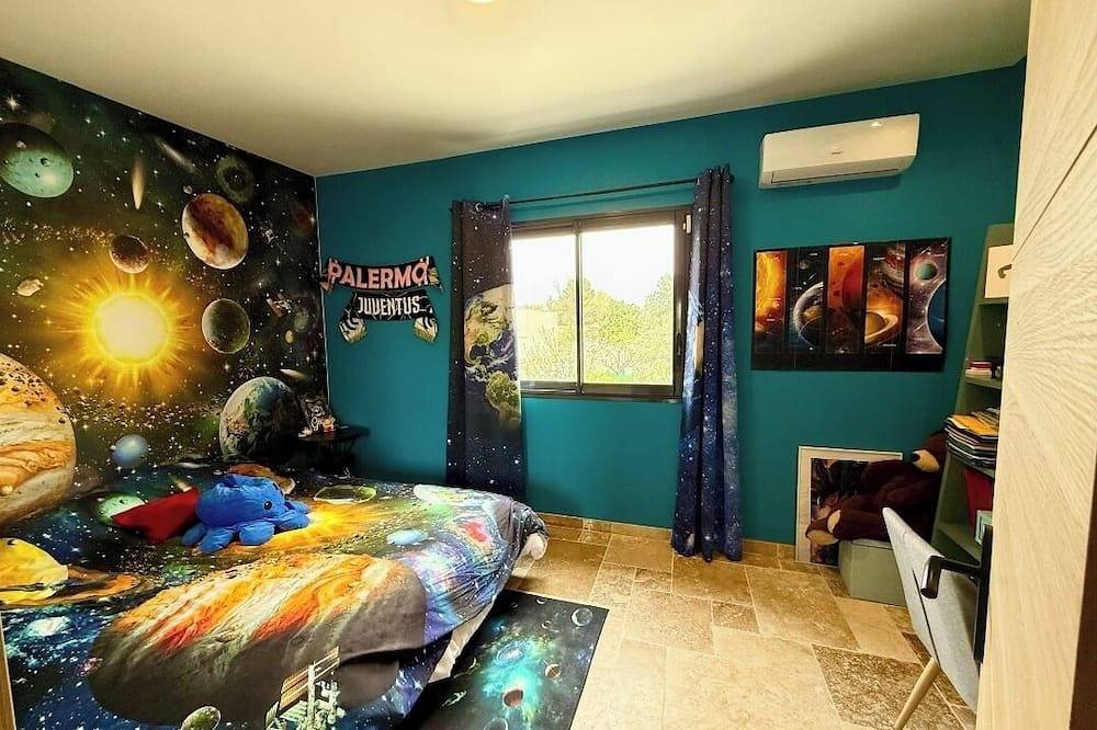 Cosy family villa in absolute calm with saltwater swimming pool and large garden in Marsillargues, Côte d'Améthyste