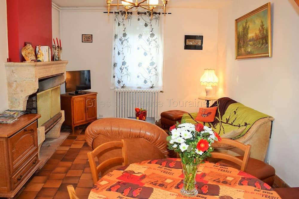 Gîte près de Tours au cœur des Châteaux de la Loire avec jardin et Wifi in Montlouis-sur-Loire, Région de Tours