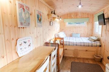 Glamping for 2 People in County Tyrone, Ulster, Photo 1
