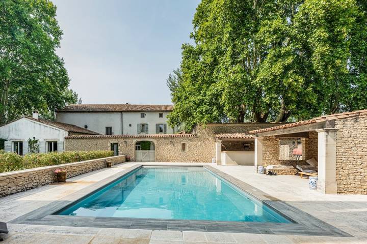 Maison de vacances pour 16 personnes, avec Balcon et Terrasse ainsi que Jardin et Piscine