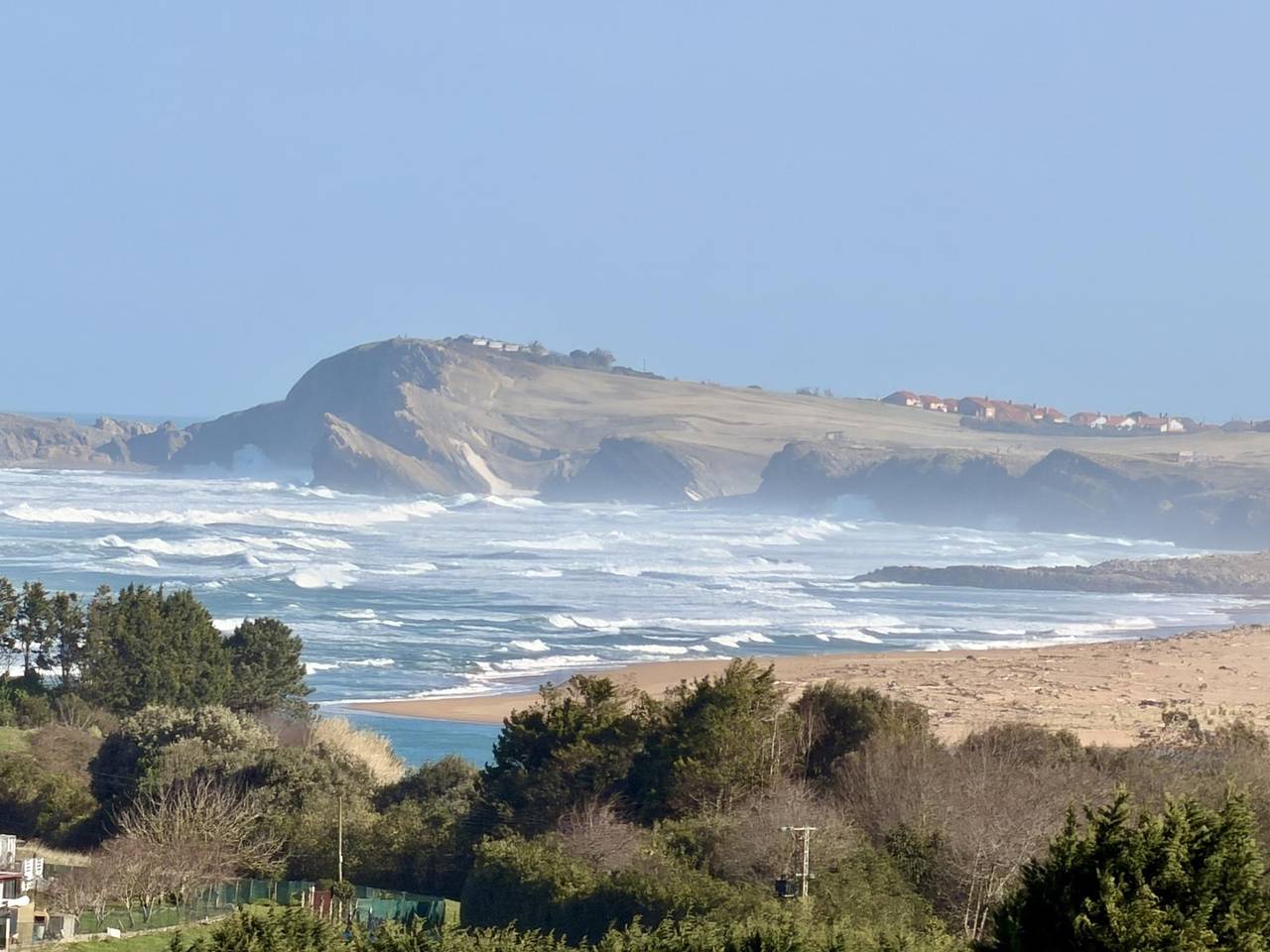 Ganze Ferienwohnung, Ferienwohnung für 4 Personen mit Balkon/Terrasse in Miengo, Kantabrische Küste