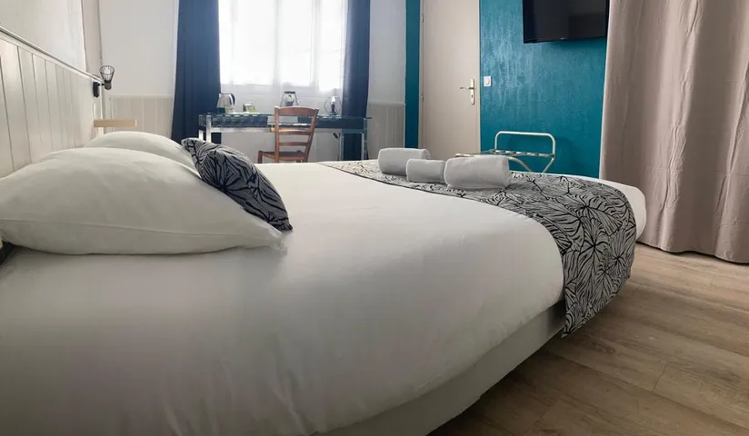 Casa de huéspuedes para 11 personas, con piscina además de jardín y vistas - 1