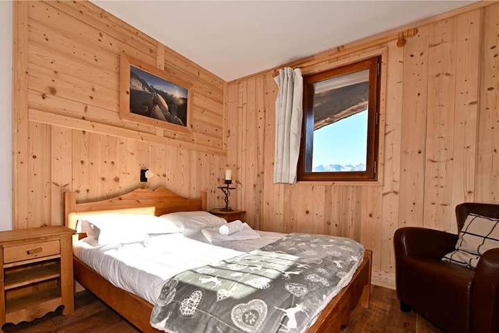 Gîte pour 25 personnes, avec Balcon et Jacuzzi ainsi que Terrasse et Jardin dans Station de Montchavin les Coches - 4