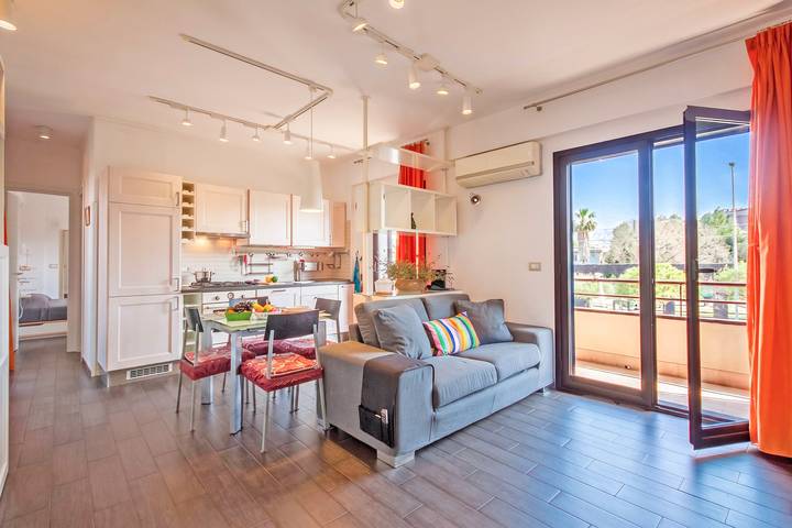Ferienwohnung für 4 Personen, mit Terrasse und Kinderpool in Catania - 2
