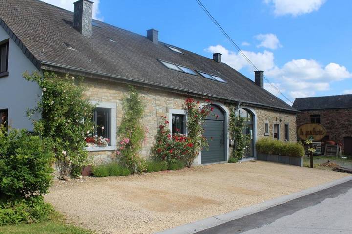 Chambre d’hôte pour 2 personnes, avec Terrasse et Jardin dans Redu