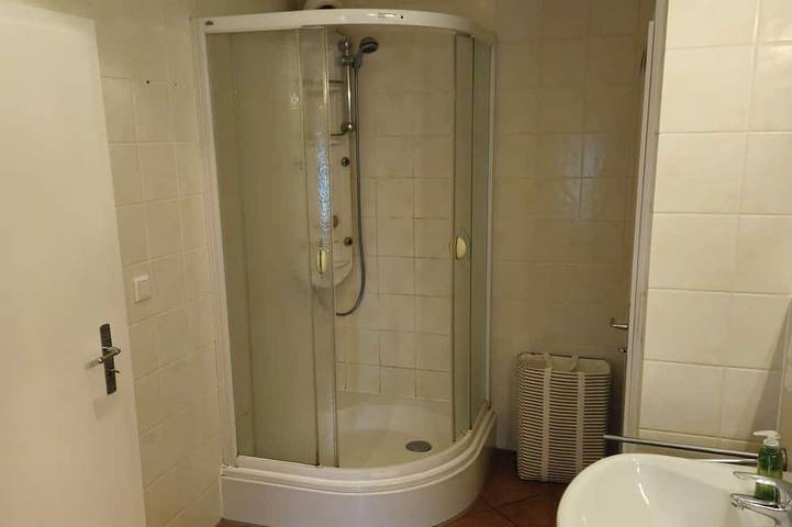 Ganze Wohnung, Ruhige und stilvolle Altbauwohnung in Bremen, Bremen Bundesland