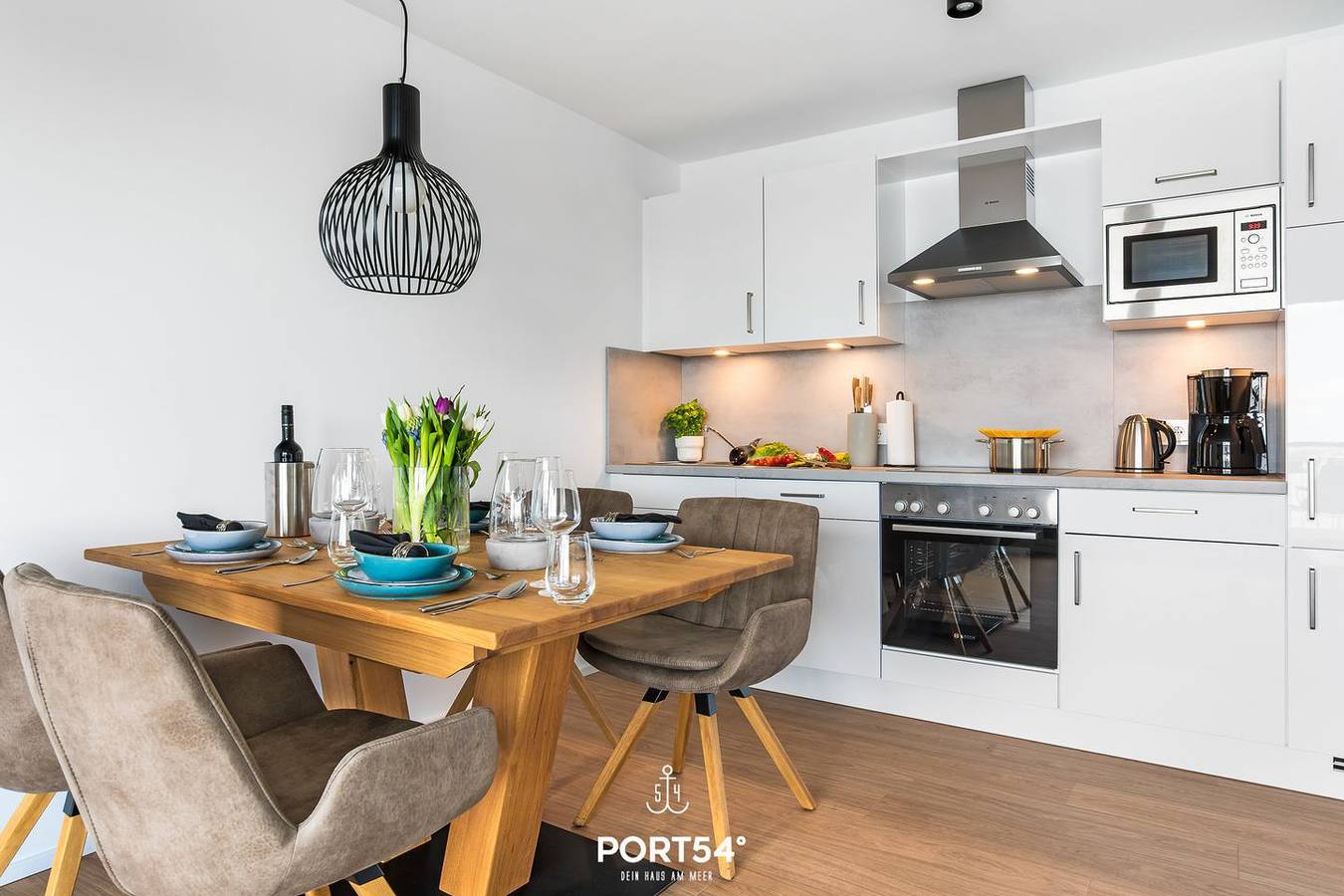 Ganze Wohnung, Hafenflair 1 - Hafenblick, Balkon, 1. Reihe am Wasser, 1. Stock, Duschbad in Olpenitz, Kappeln