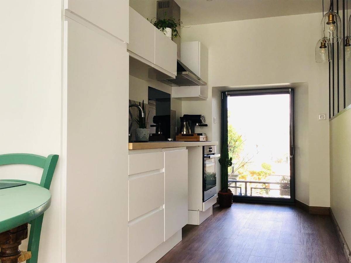 Appartement entier, One-Bedroom Apartment in Les Rosiers-sur-Loire, Vallée de la Loire