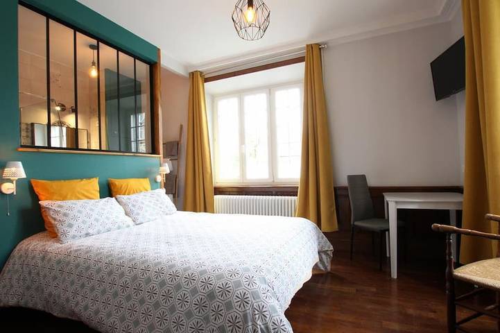 Gîte pour 11 personnes, avec jardin à Saint-Sauveur-Lendelin - 4