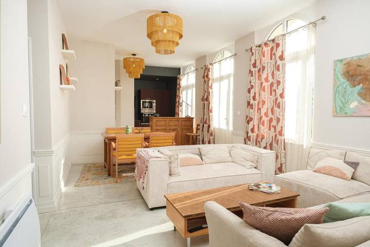 Gîte pour 6 personnes, avec terrasse dans Gare De Dives Cabourg