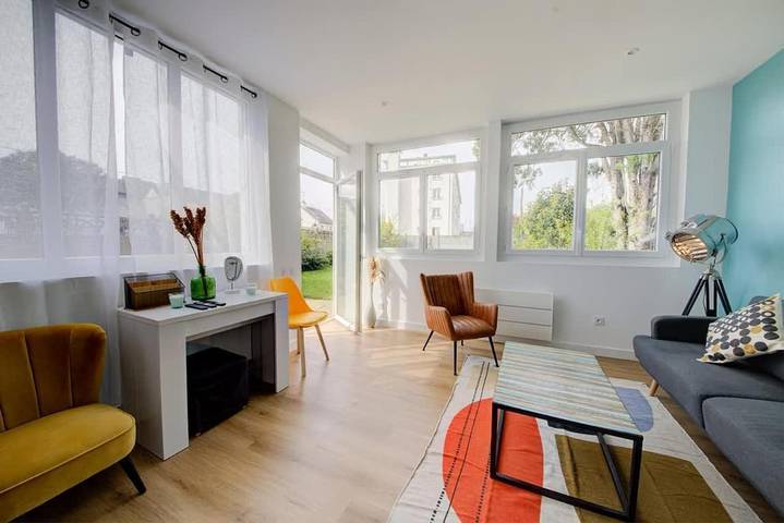 Gîte pour 8 personnes, avec terrasse et jardin à Saint-Jacques-de-la-Lande - 2