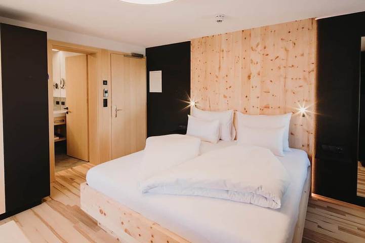 Chambre d’hôte pour 2 personnes, avec Jardin ainsi que Piscine et Sauna à Warth