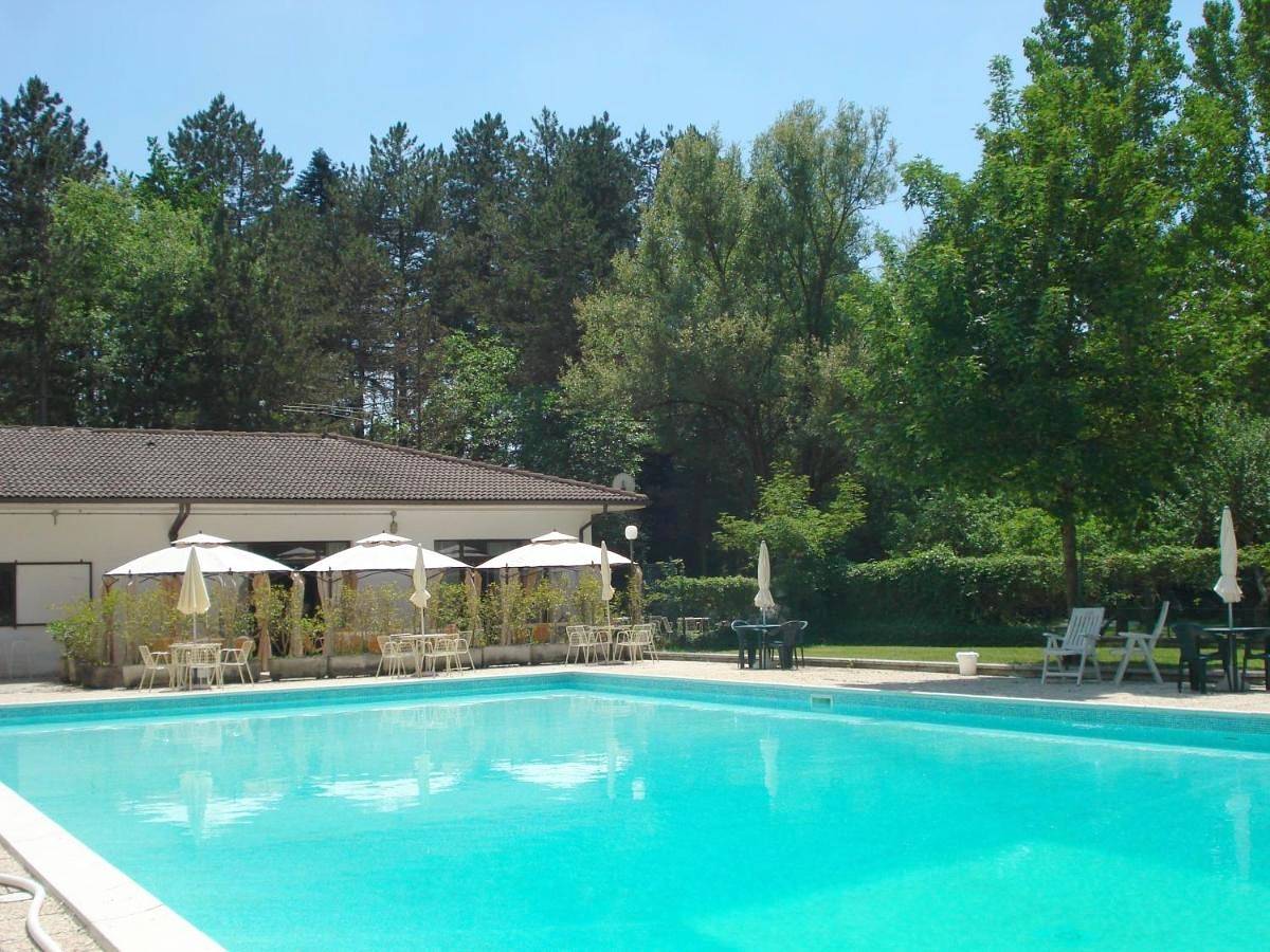 Rio Verde camping villaggio in Costacciaro, Umbria