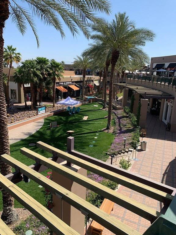 Vacation rental for 4 people, with terrace in Palm Desert
