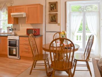 Holiday Home for 4 People in Cornwall, South West England, Photo 2