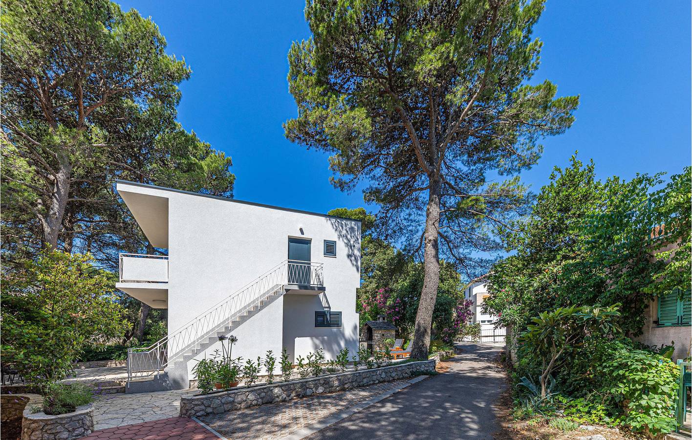 Casa de vacaciones para 9 personas con terraza in Jadrija, Condado de Šibenik-Knin