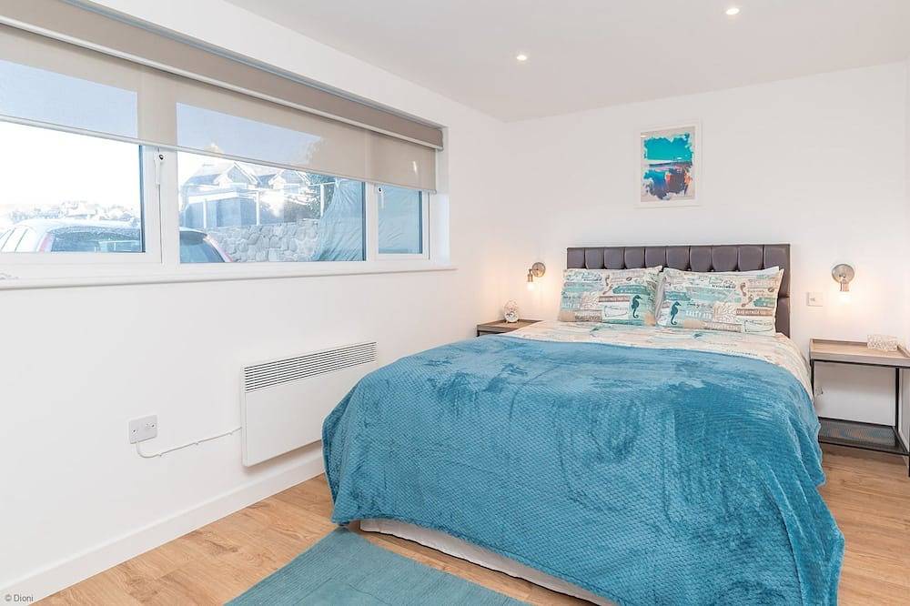 Beautifully Renovated Two Bedroom Bungalow Near the Beach | Y-Berllan in Dyffryn Ardudwy, Snowdonia