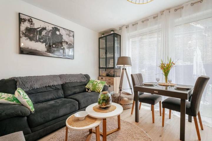 Gîte pour 6 personnes, avec terrasse à Baguer-Pican - 4