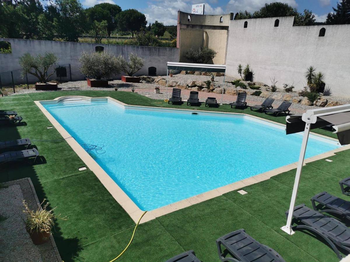 Hôtel Le Floreal in Trèbes, Région de Carcassonne