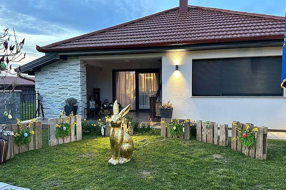 Schönes Haus in Bizovac mit Sauna in Osijek-Baranja
