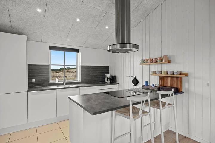 Modern holiday home near Blåvand with space for togetherness and relaxation in Blavand, Región de Varde