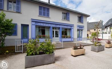Gîte pour 9 personnes, avec terrasse à Vernines