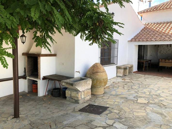 Location de vacances pour 22 personnes, avec piscine ainsi que jardin et vue, animaux acceptés à Alcalá la Real - 4