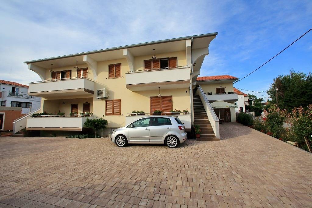 Entire apartment, Two bedroom apartment with balcony Sukošan, Zadar A-16641-a in Sukosan, Zadar