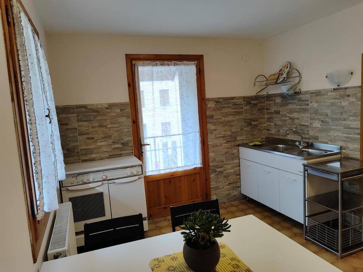Apartamento inteiro, Two-Bedroom Apartment in Roana, Vicenza (província)