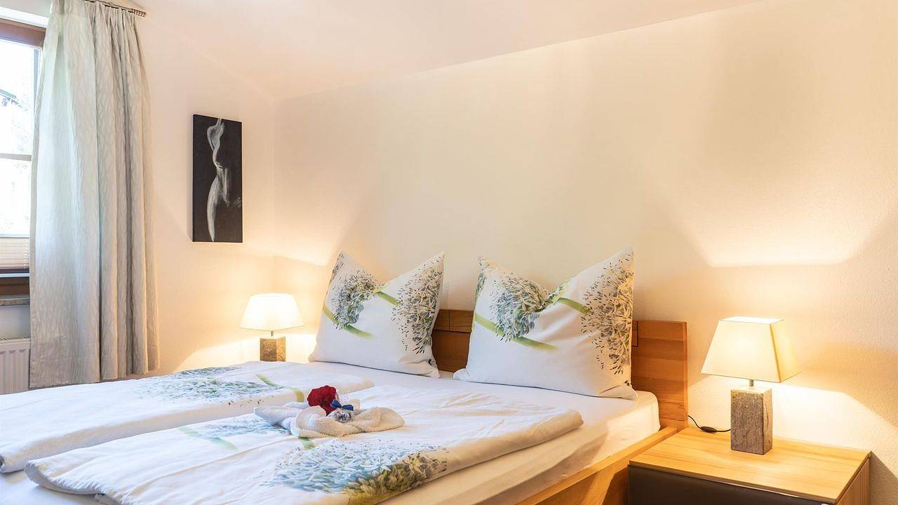 Ganze Ferienwohnung, Ferienwohnung für 4 Personen (90 m²) in Elixhausen in Elixhausen, Bezirk Salzburg-Umgebung