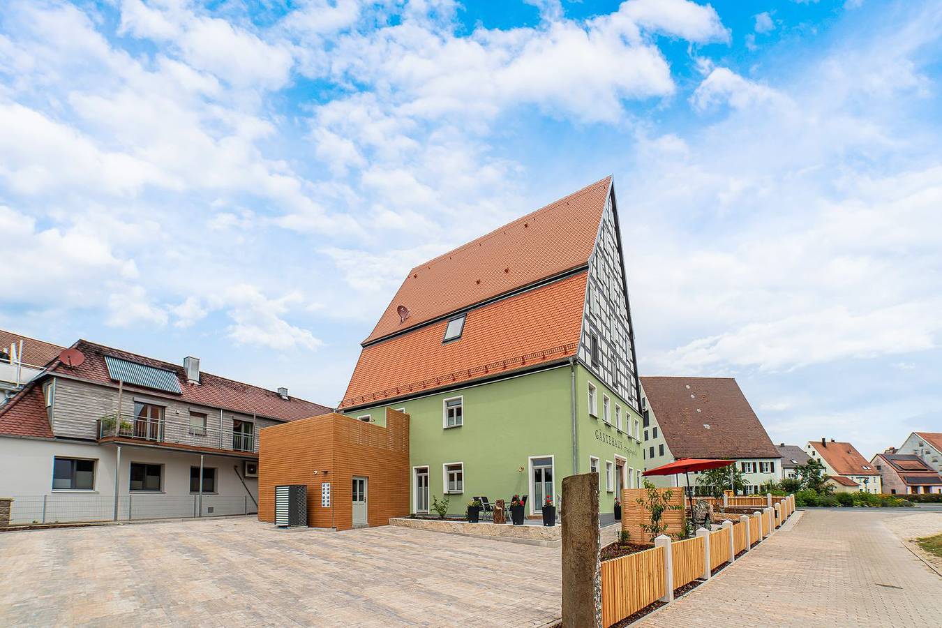 Ganze Wohnung, Apartment mit Terrasse "Blumentraum" in Spalt, Fränkisches Seenland