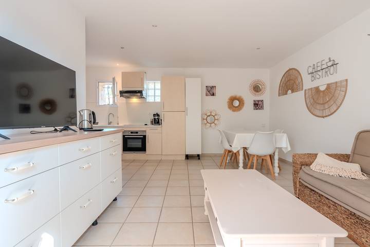 Apartamento entero, Les Acacias du Plagnol - Charmant appart pour 4 p in Caromb, Parque natural regional del Mont Ventoux