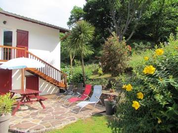 Gîte pour 4 personnes, avec jardin et vue à Bidarray