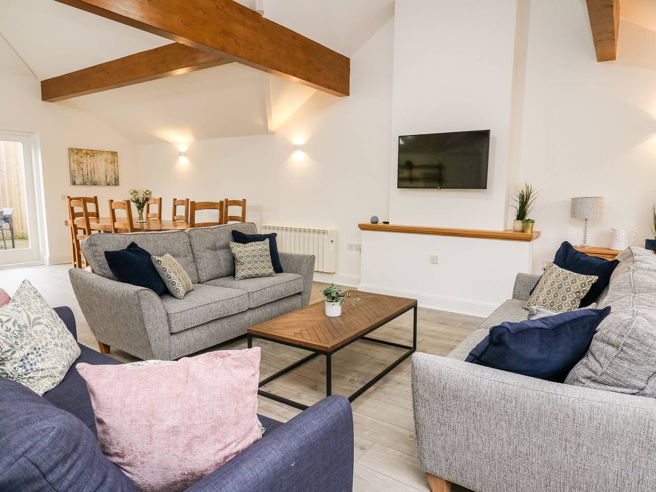 Bridgend Cottages in Powys