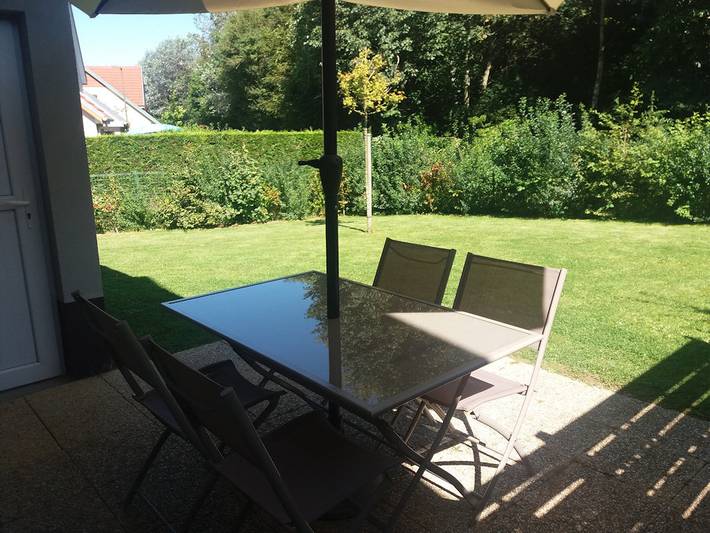 Gîte pour 4 personnes, avec terrasse et jardin