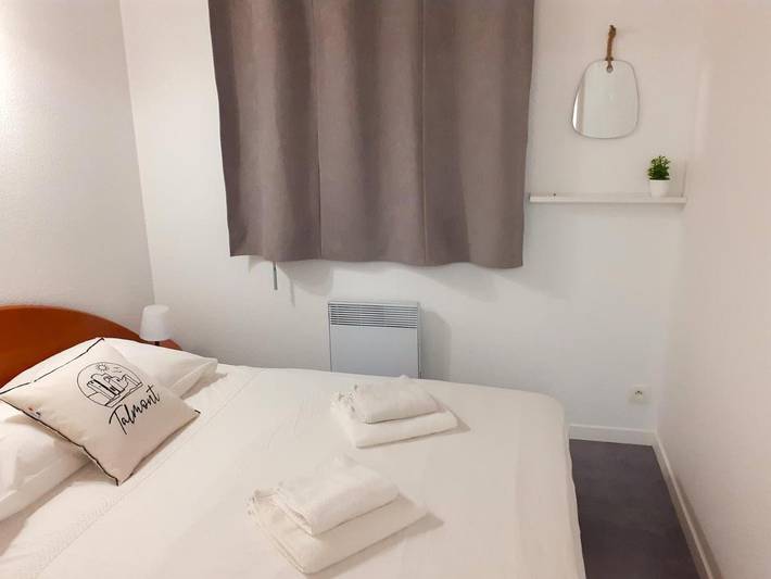 Gîte pour 5 personnes, avec balcon et vue dans Plage du Veillon - 4