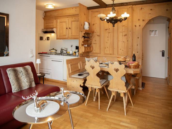 Ferienwohnung für 4 Personen, mit Ausblick und Garten sowie Sauna und Terrasse, mit Haustier in Graubünden