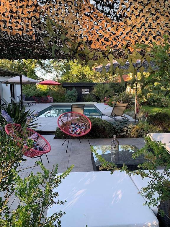 Chalet para 10 personas, con terraza y piscina - 1