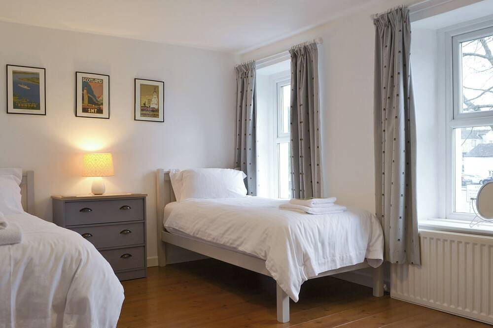 Spacious terraced cottage within walking distance of the town centre. in Cockermouth, Lake District