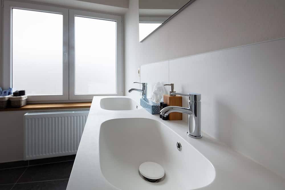 Big Baron Holiday Home Bruges - Parcheggio gratuito in Assebroek, Bruges