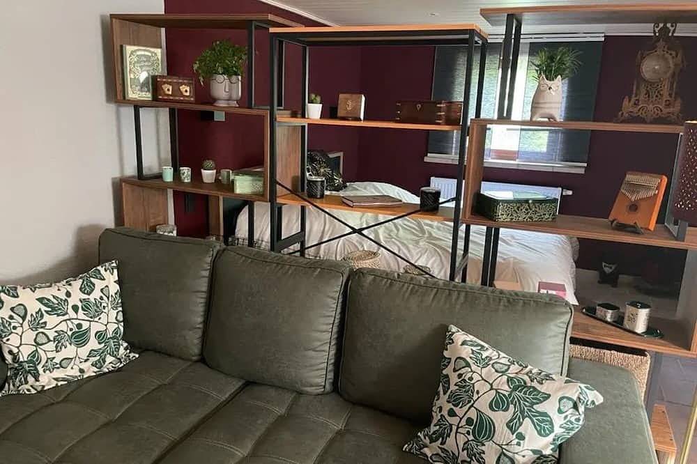 Ganze Wohnung, Ferienwohnung 'Bella Petit' mit privater Terrasse und Wlan in Wolferborn, Büdingen