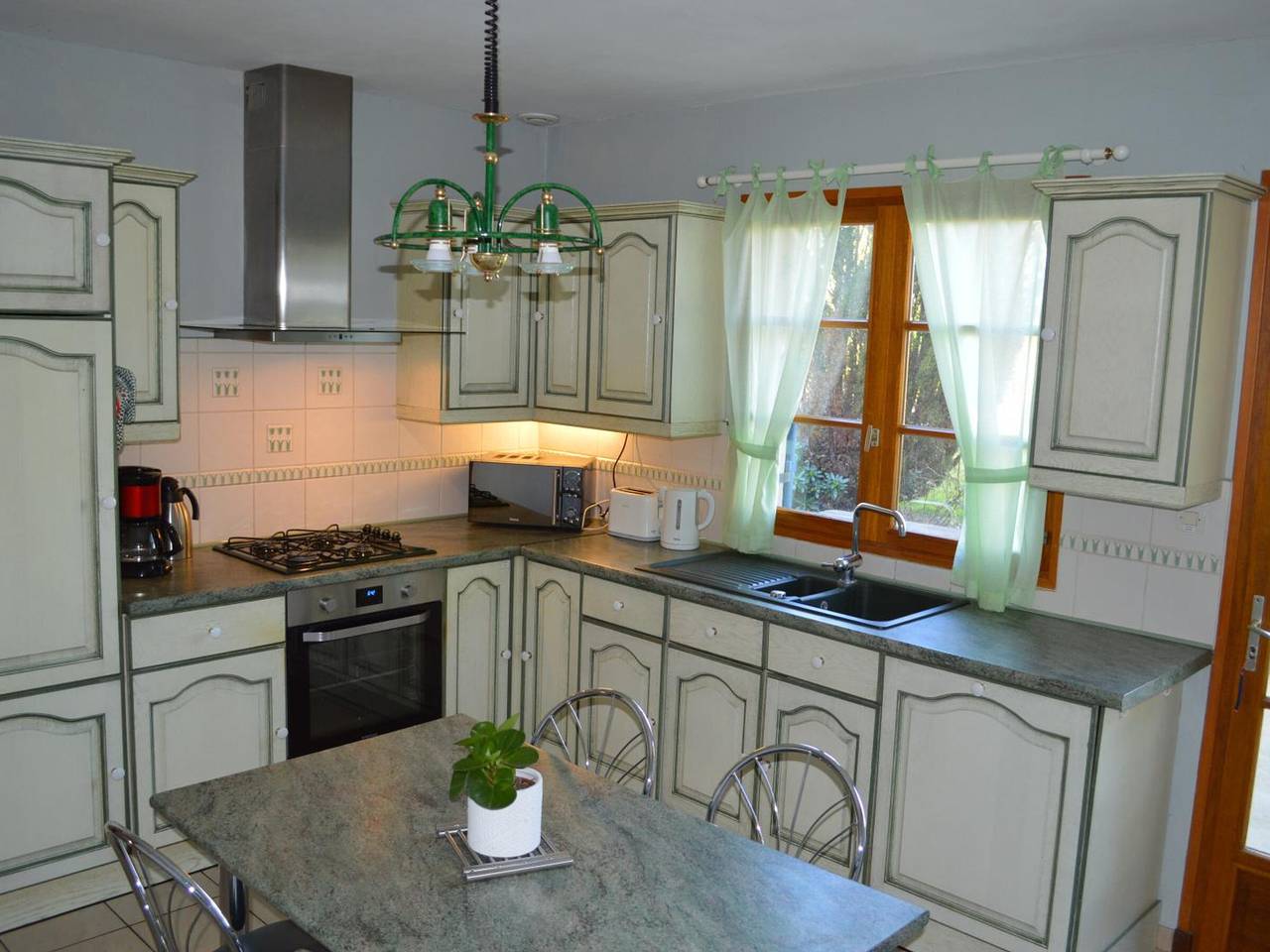 Tranquille maison de 6 chambres avec jardin, près de la mer, cheminée, équipements enfants, animaux acceptés in Wierre-Effroy, Boulogne-sur-Mer region