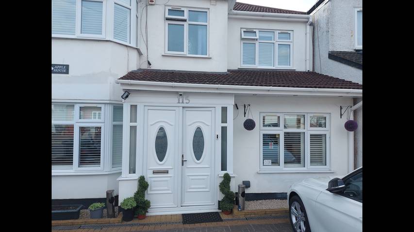 Familienzimmer mit eigenem Bad in Harrow, London