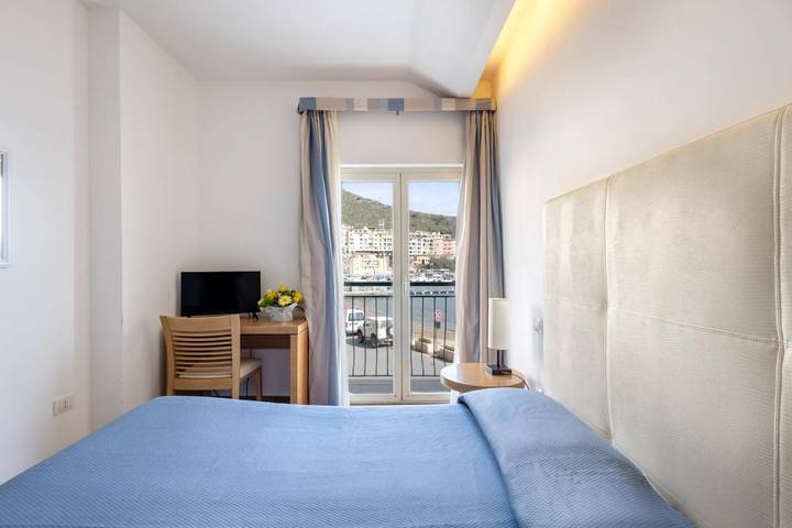 Hôtel pour 2 personnes, avec terrasse - 1