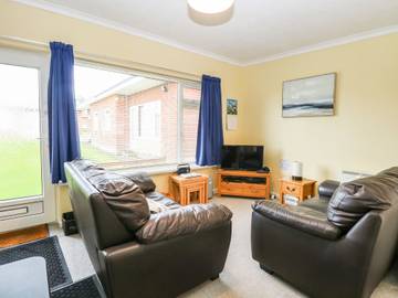 Chalet for 4 People in Mundesley, Norfolk, Photo 1