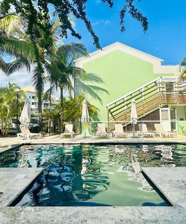 Appartement de vacances pour 2 personnes, avec jardin et piscine