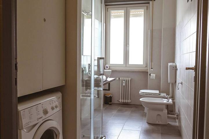 Appartamento intero, Appartamento molto accogliente al 3 piano(con ascensore) a Cuneo centro in Cuneo, Provincia di Cuneo