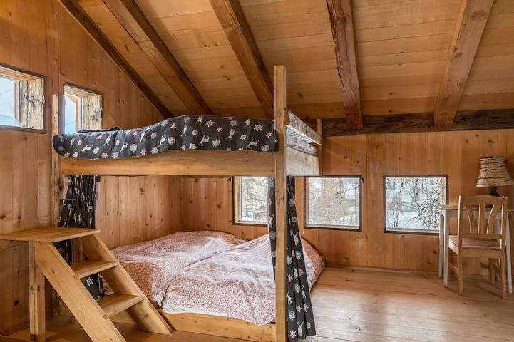 Magnificent large chalet on the slopes more information <br>La gouille à l'ours in Villy VS, Riddes